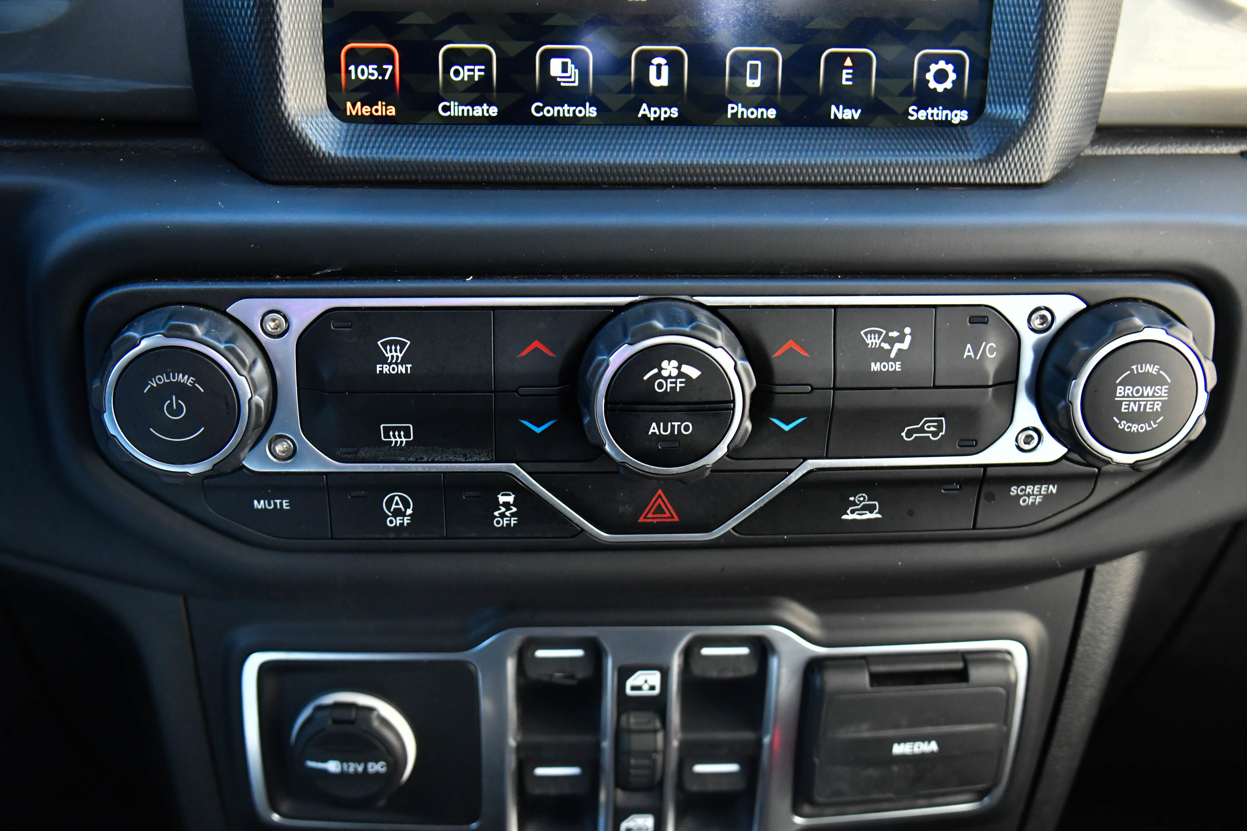 Used 2023 Jeep Gladiator Overland image 25