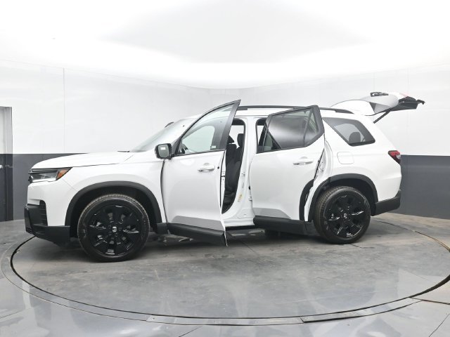New 2026 Honda Pilot Black Edition image 57