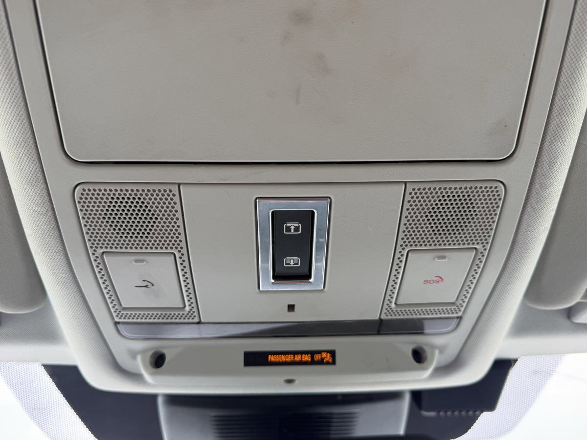 Used 2018 Land Rover Discovery Sport HSE AWD/4WD image 37