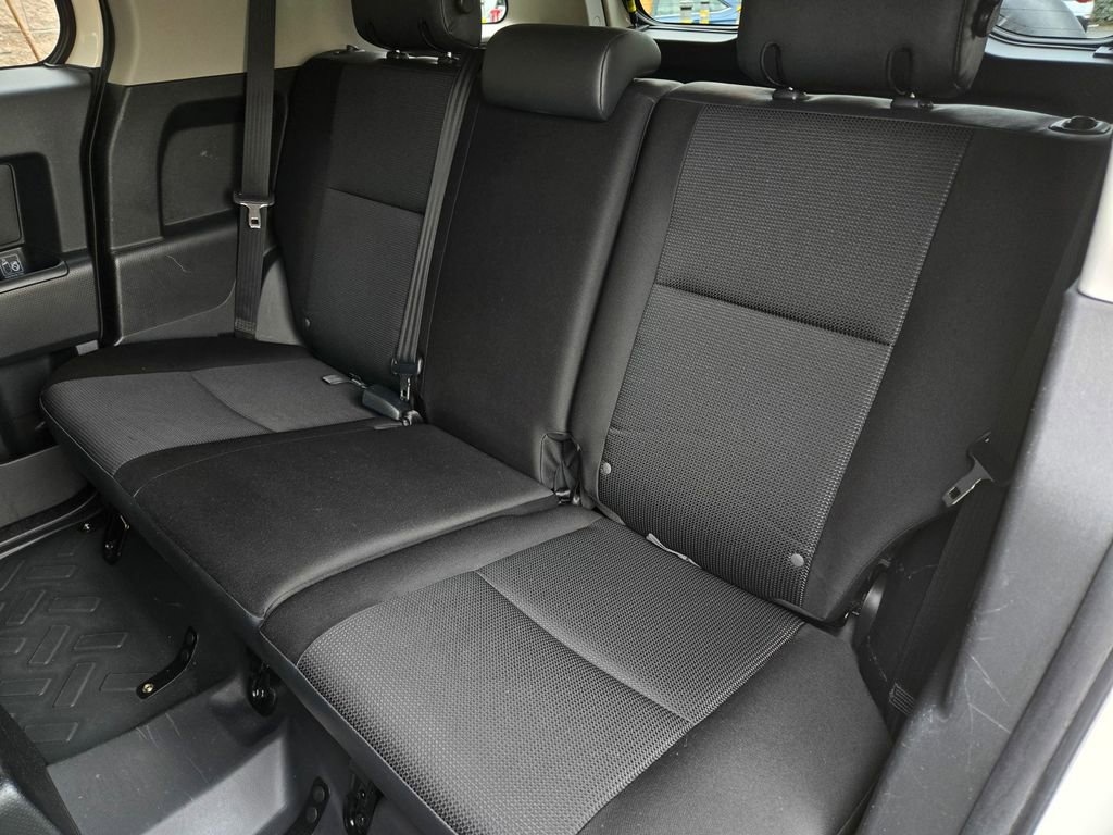 Used 2014 Toyota FJ Cruiser 4WD w/ Convenience Package image 13