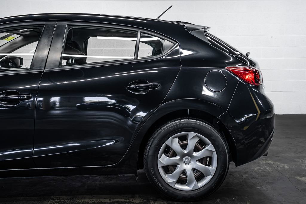 Used 2015 MAZDA MAZDA3 i Sport image 13