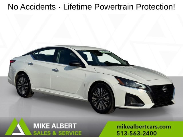 Used 2025 Nissan Altima 2.5 SV FWD image 1