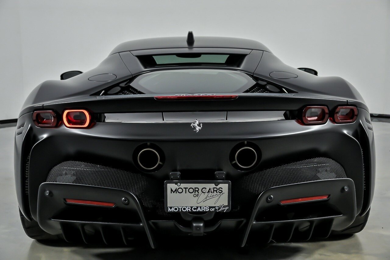Used 2022 Ferrari SF90 Stradale AWD/4WD image 11