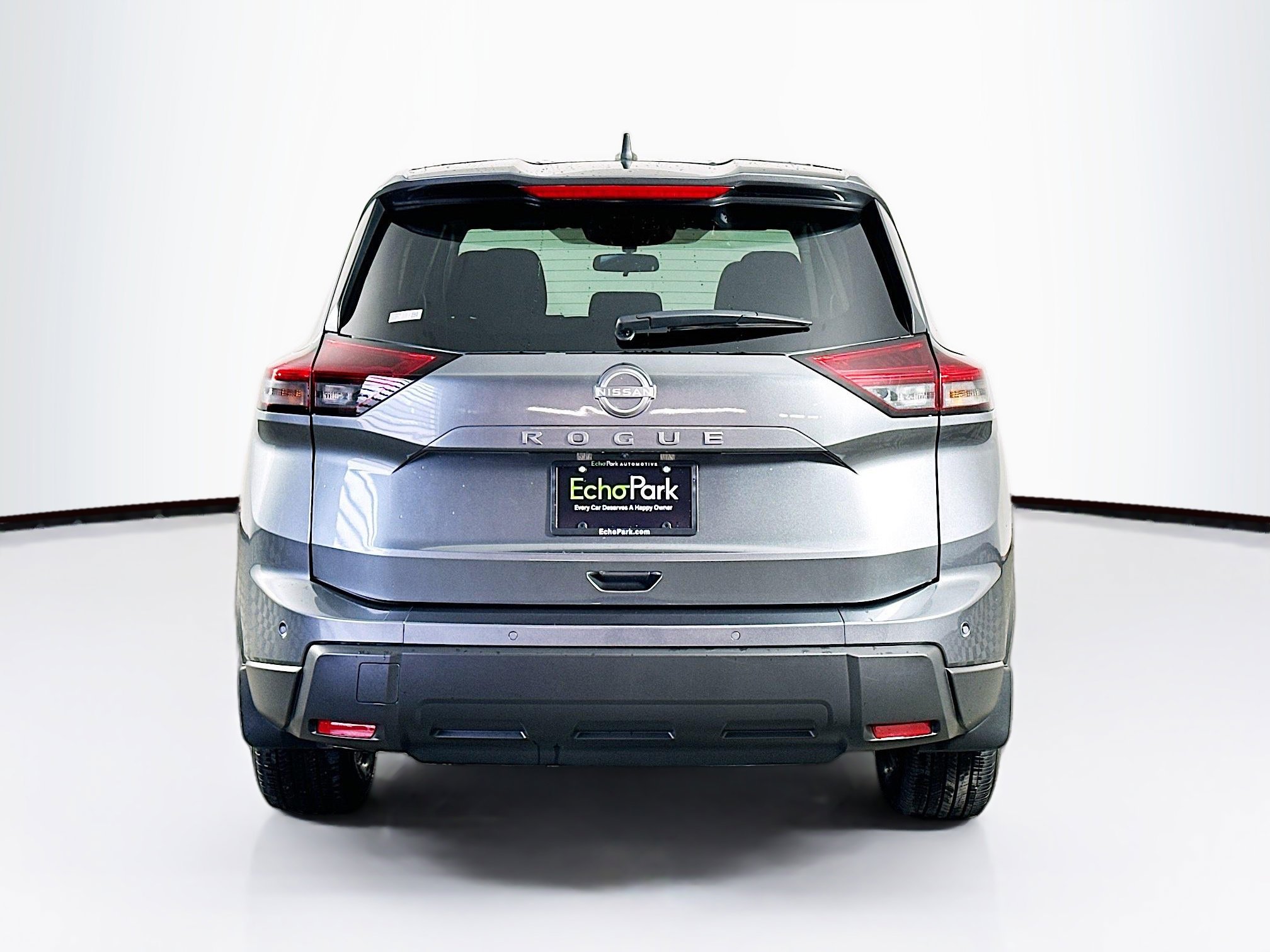 Used 2025 Nissan Rogue S image 7