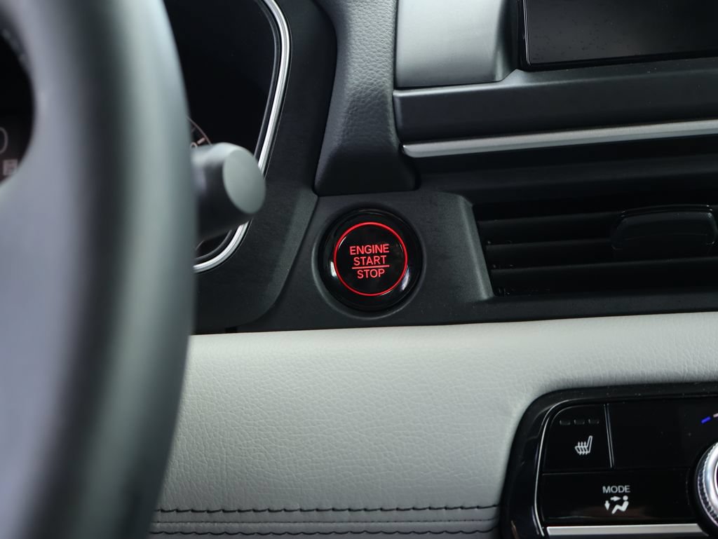 Used 2025 Honda Pilot Touring image 40