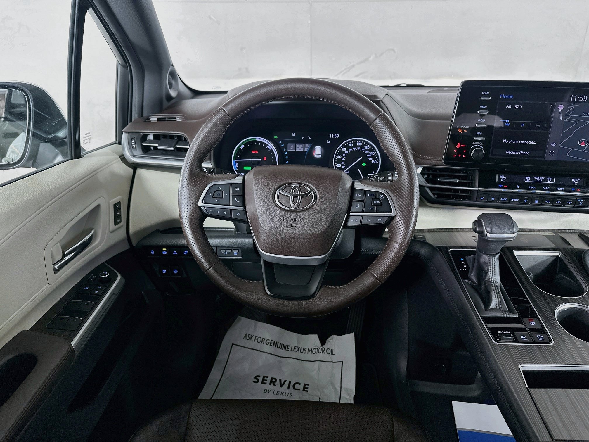 Used 2021 Toyota Sienna Platinum FWD image 22