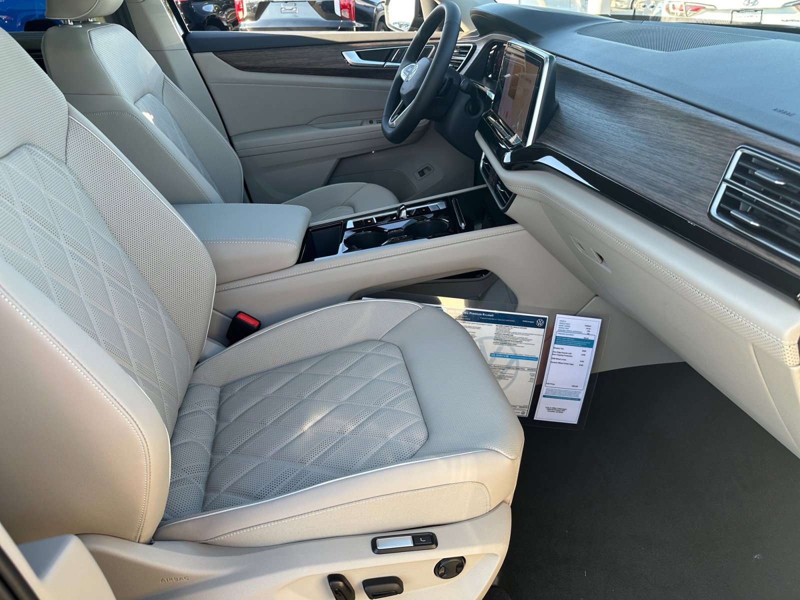 New 2026 Volkswagen Atlas SEL Premium R-Line image 19