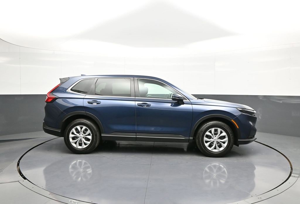 Certified 2025 Honda CR-V LX image 5