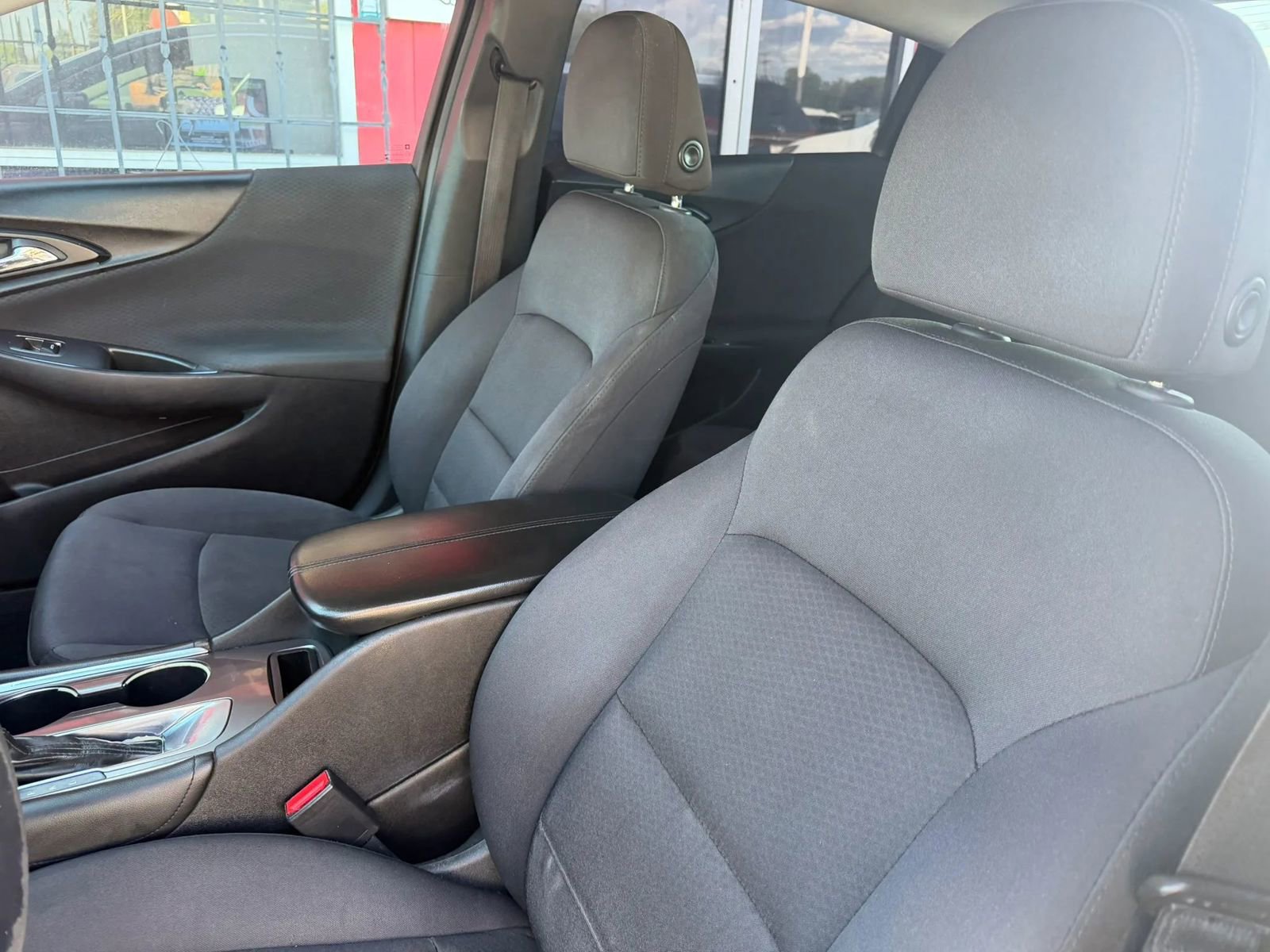 Used 2016 Chevrolet Malibu LT FWD image 8