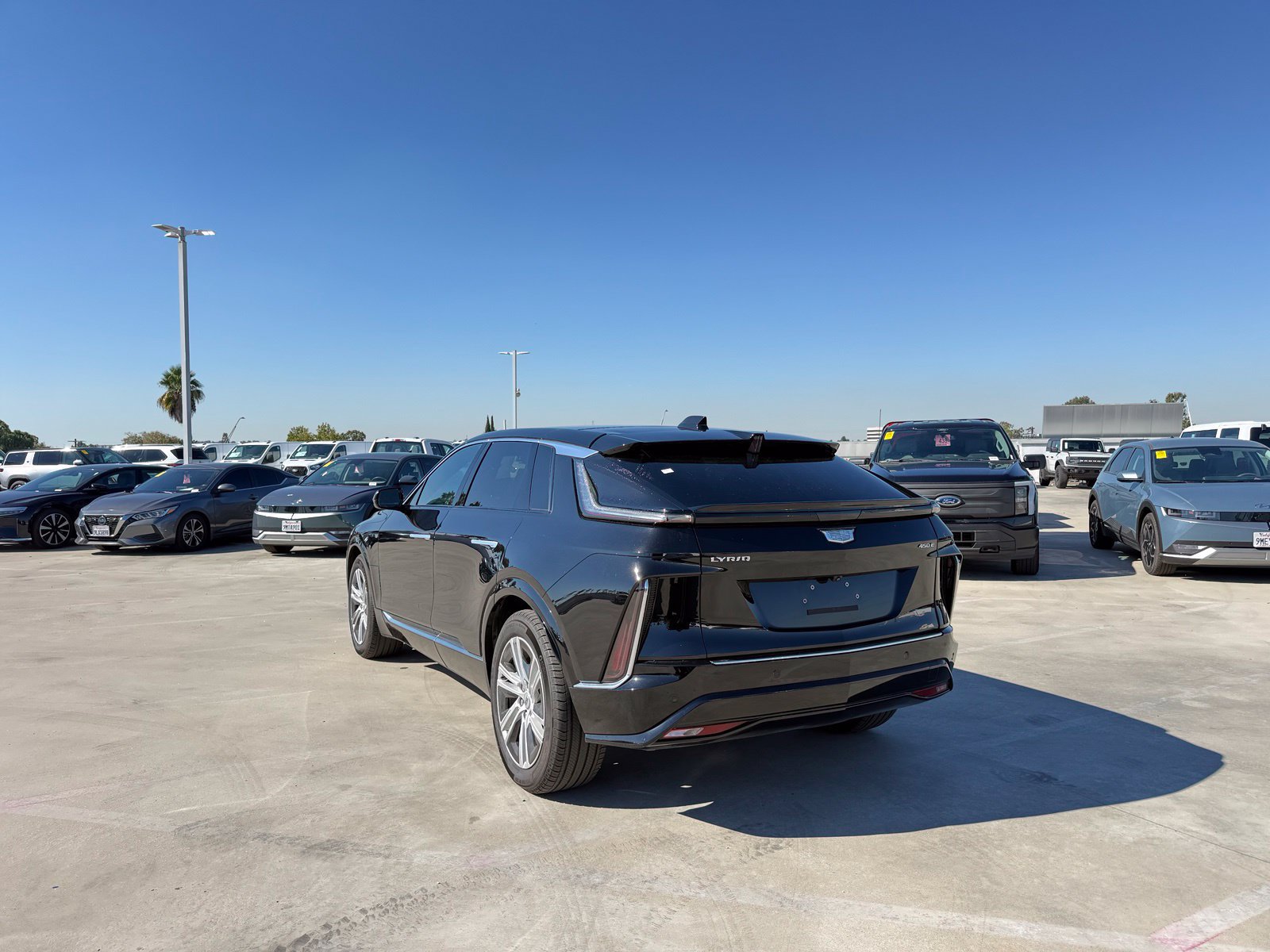 Used 2024 Cadillac Lyriq Tech RWD image 2