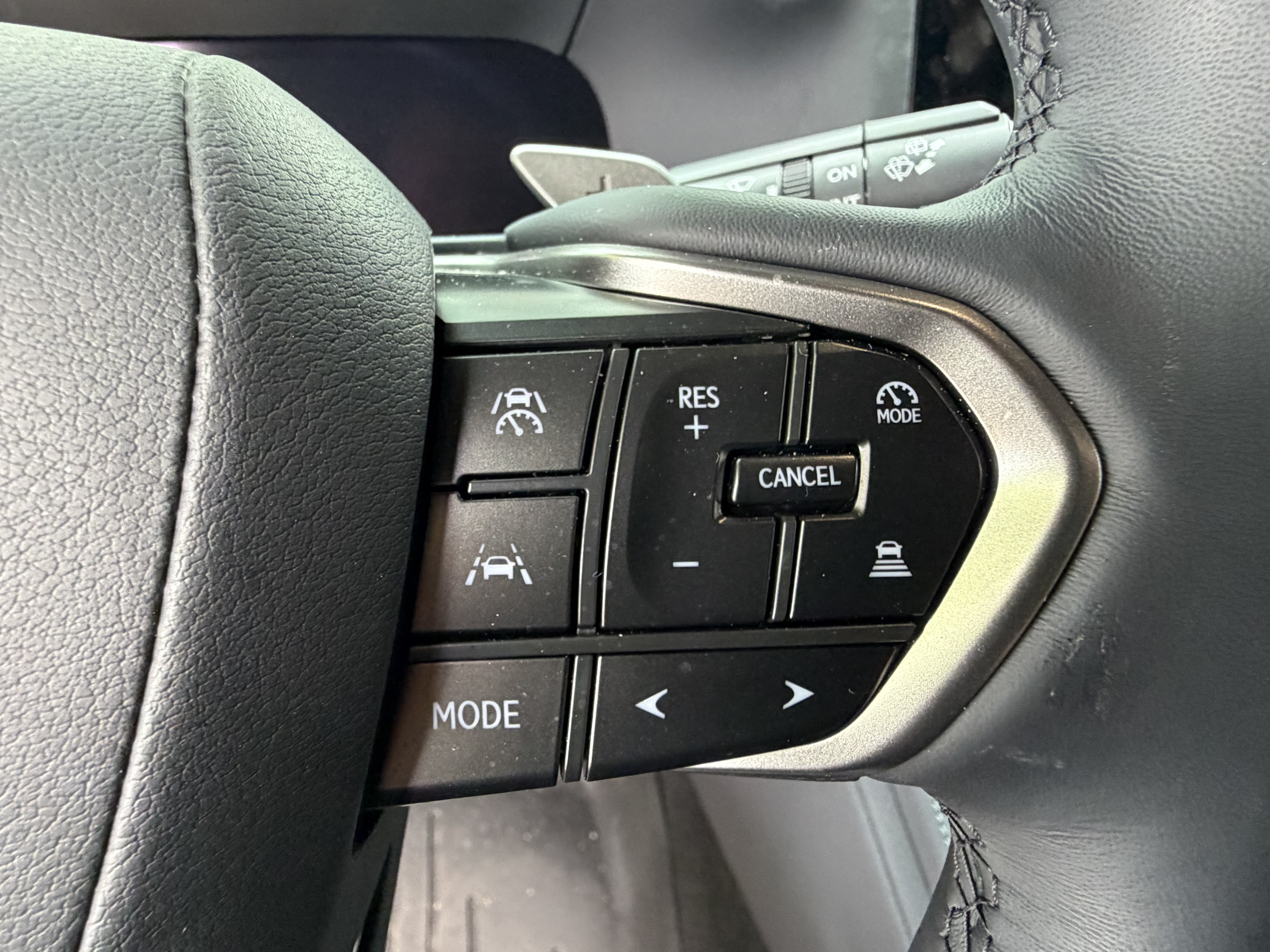 Used 2026 Lexus GX 550 w/ Accessory Package (2T) AWD/4WD image 20