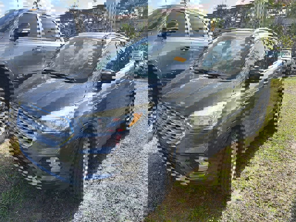 Used 2018 Ford Escape SE image 4