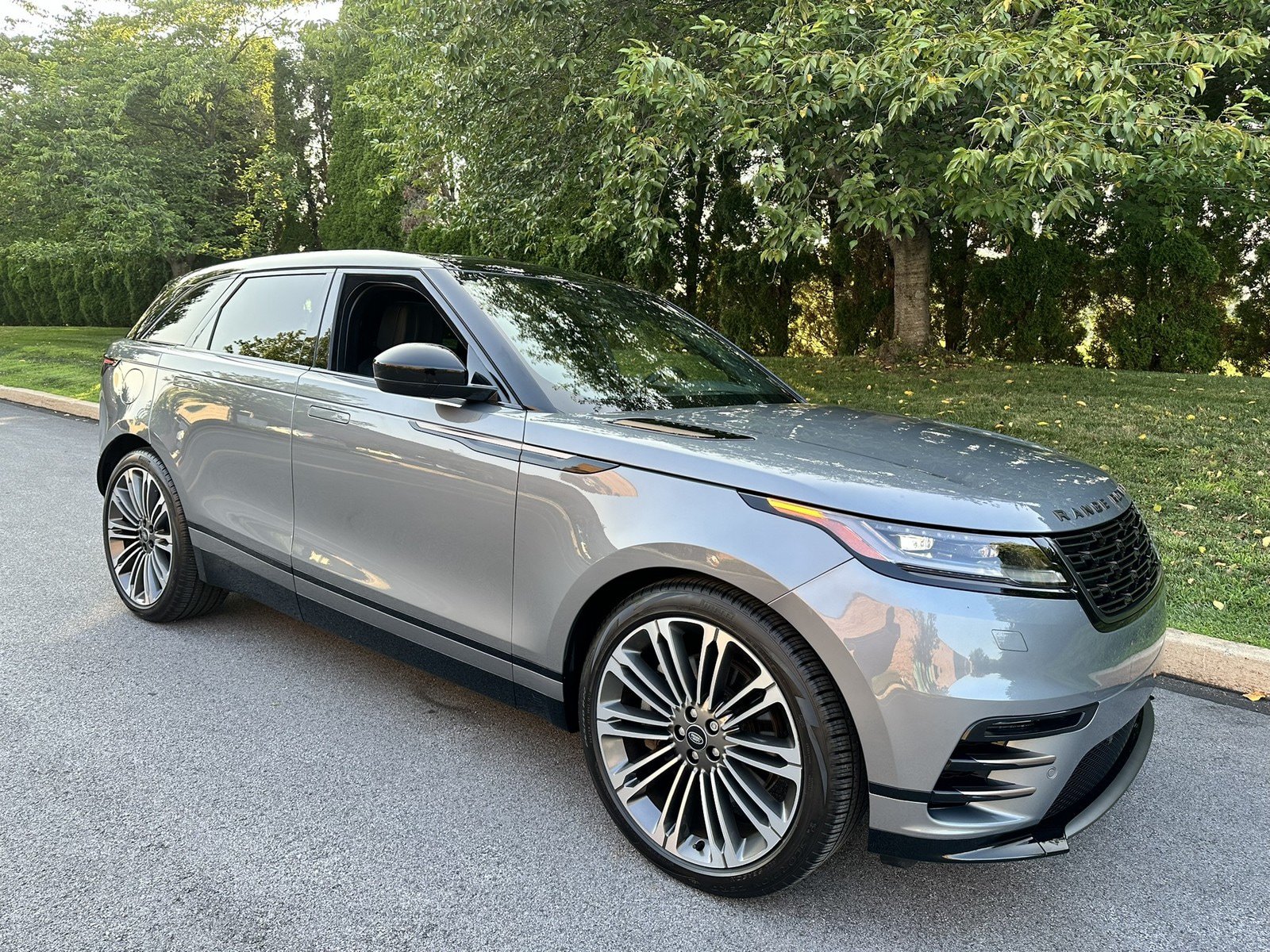 Used 2024 Land Rover Range Rover Velar Dynamic HSE AWD/4WD image 44