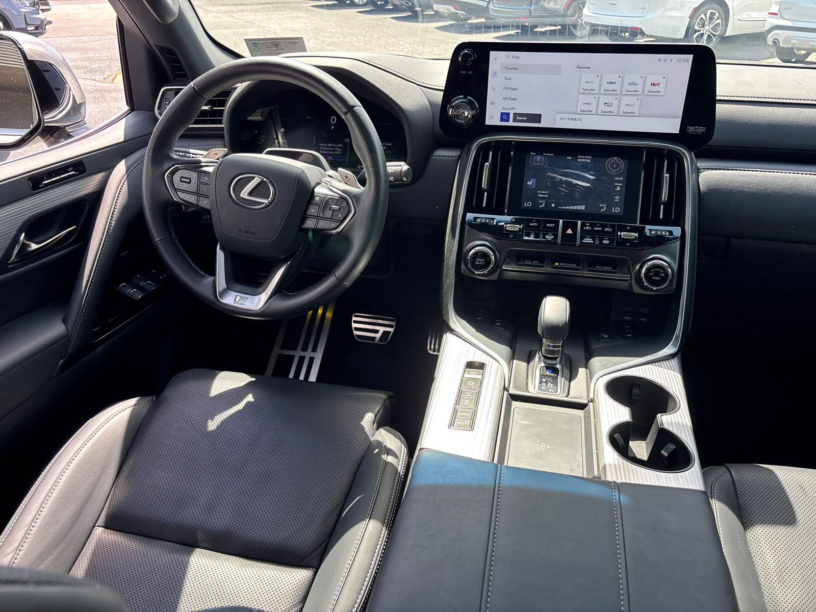 Used 2025 Lexus LX 700h F Sport AWD/4WD image 33