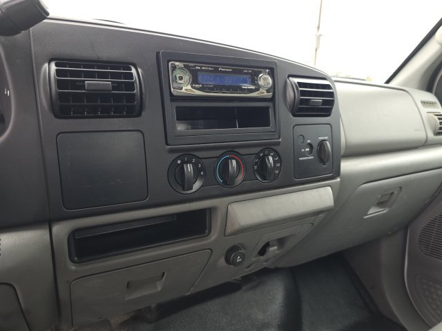 Used 2005 Ford F250 XL RWD image 15