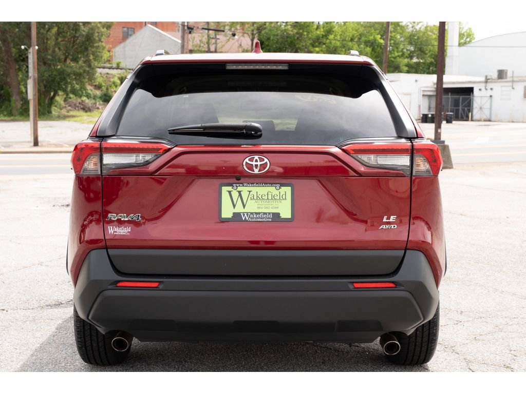 Used 2019 Toyota RAV4 LE image 7