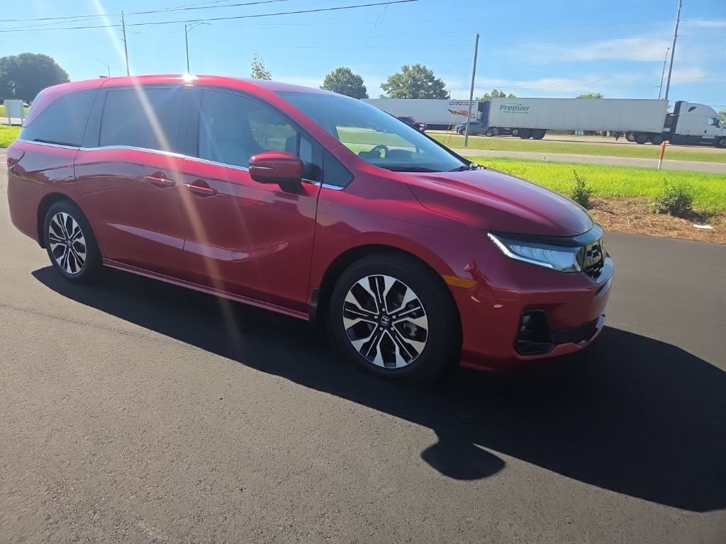 Used 2025 Honda Odyssey Elite image 19