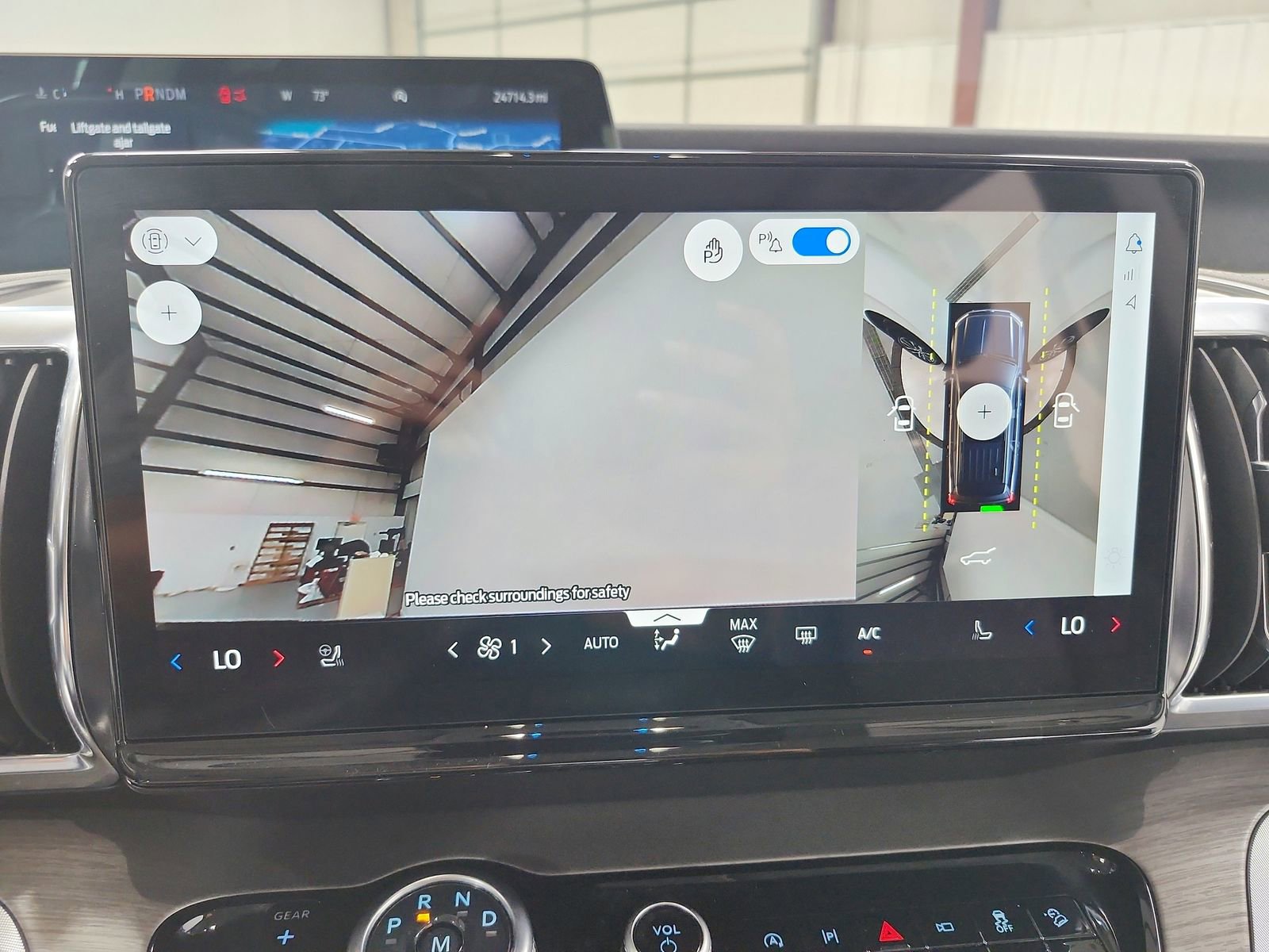 Used 2025 Ford Expedition Max Platinum image 29