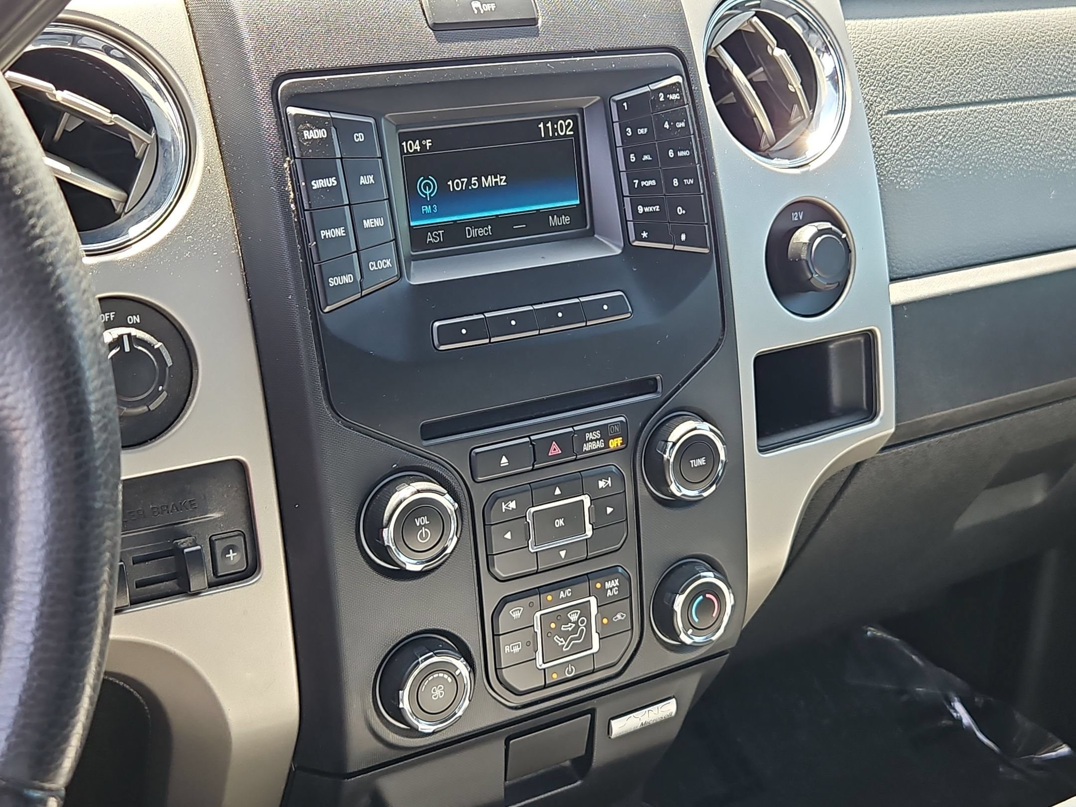 Used 2014 Ford F150 XLT w/ Equipment Group 302A Luxury RWD image 18