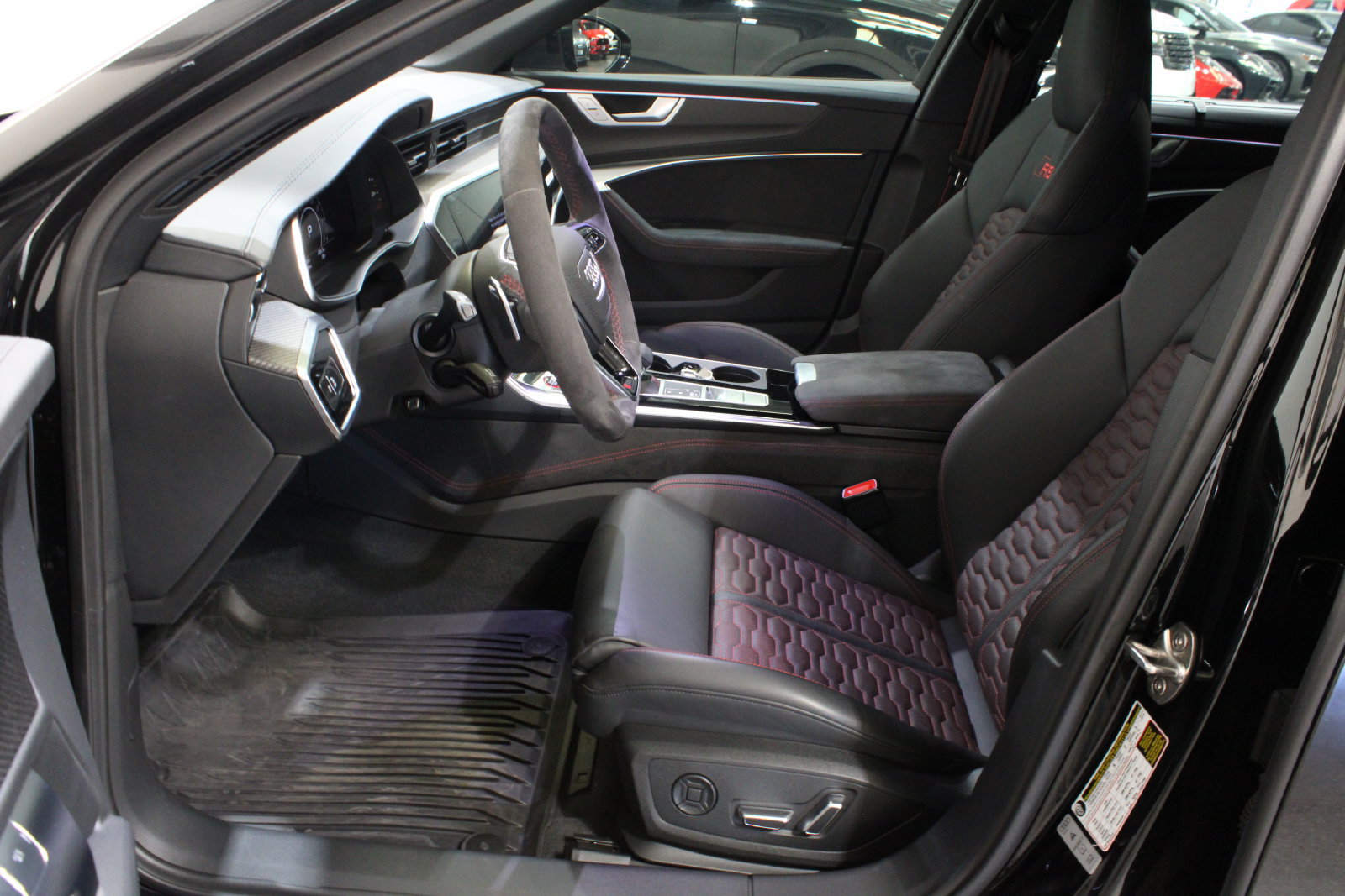 Used 2025 Audi RS 6 performance AWD/4WD image 24