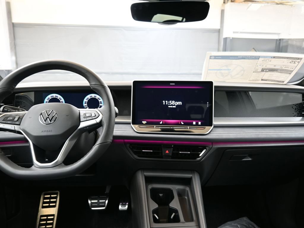 New 2026 Volkswagen Tiguan SE R-Line image 22