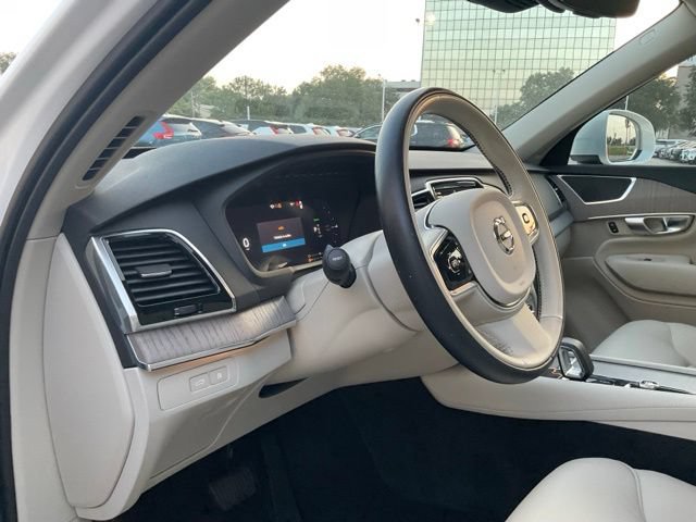 Certified 2024 Volvo XC90 T8 Plus w/ Protection Package Premier AWD/4WD image 17