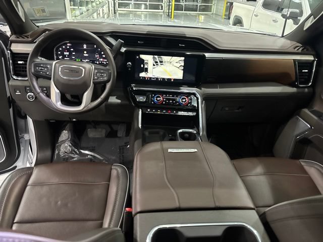 Used 2024 GMC Sierra 3500 Denali w/ Denali Reserve Package AWD/4WD image 31
