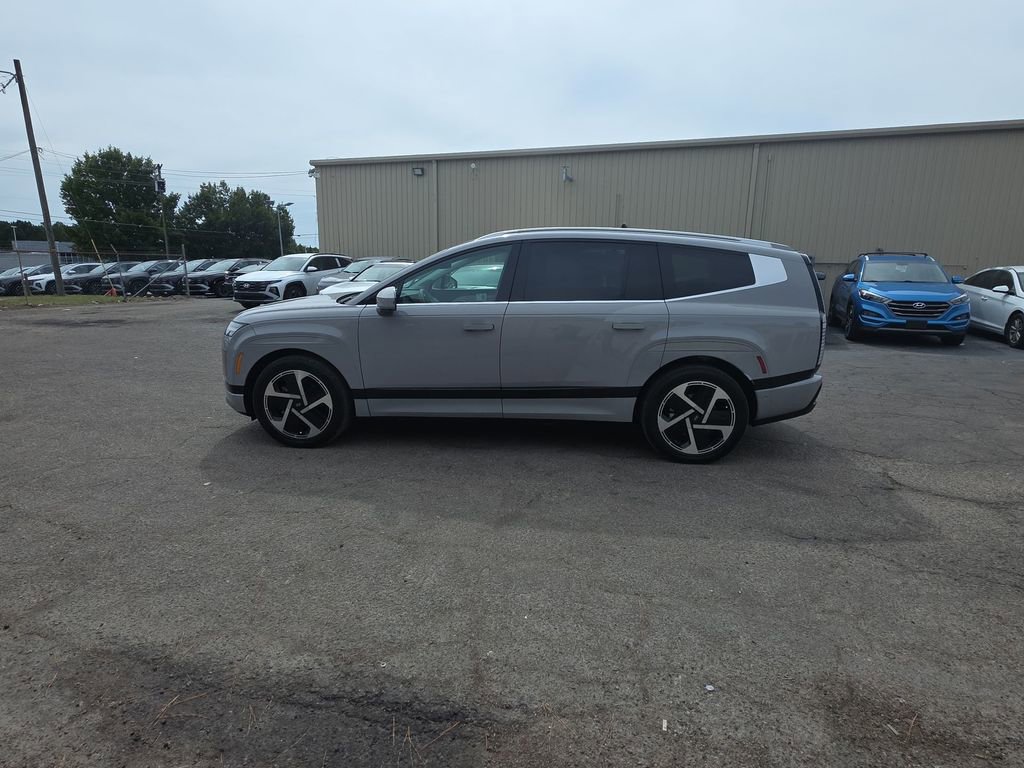 New 2026 Hyundai Ioniq 9 Calligraphy image 16