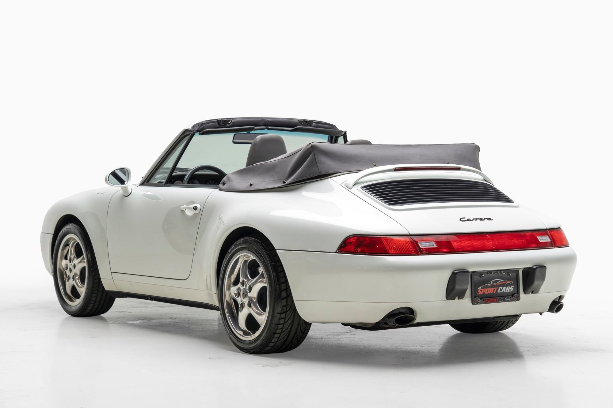 Used 1995 Porsche 911 Carrera RWD image 9