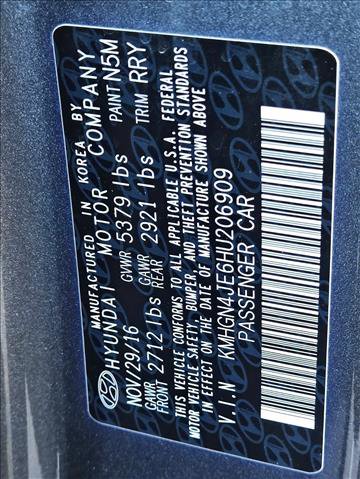 Used 2017 Genesis G80 3.8 w/ Option Group 03 image 24