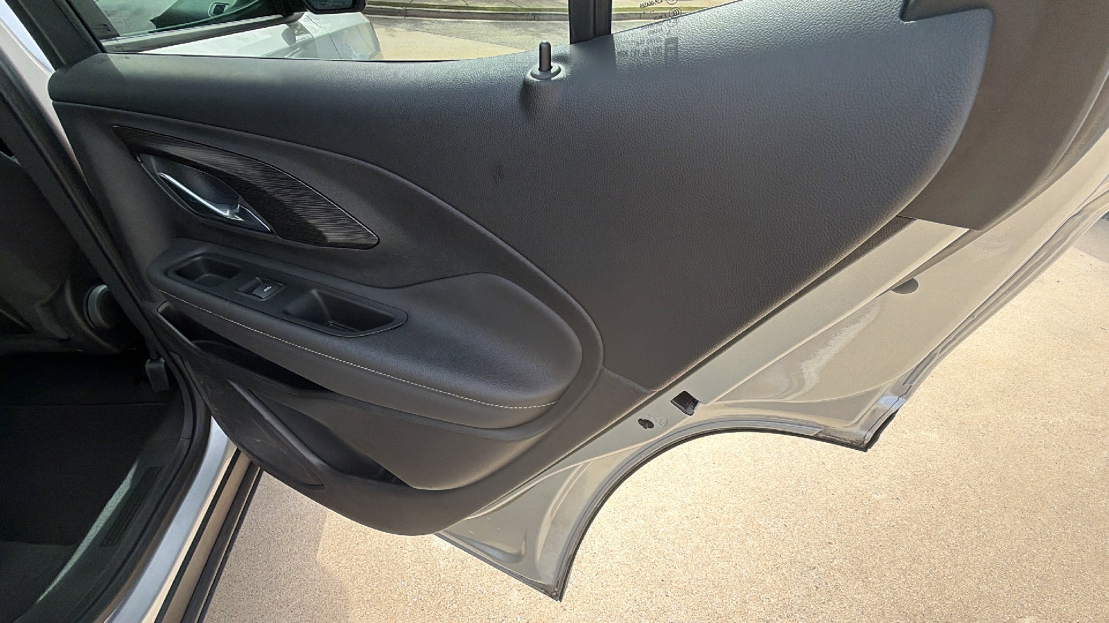 Used 2022 GMC Terrain SLE FWD image 20