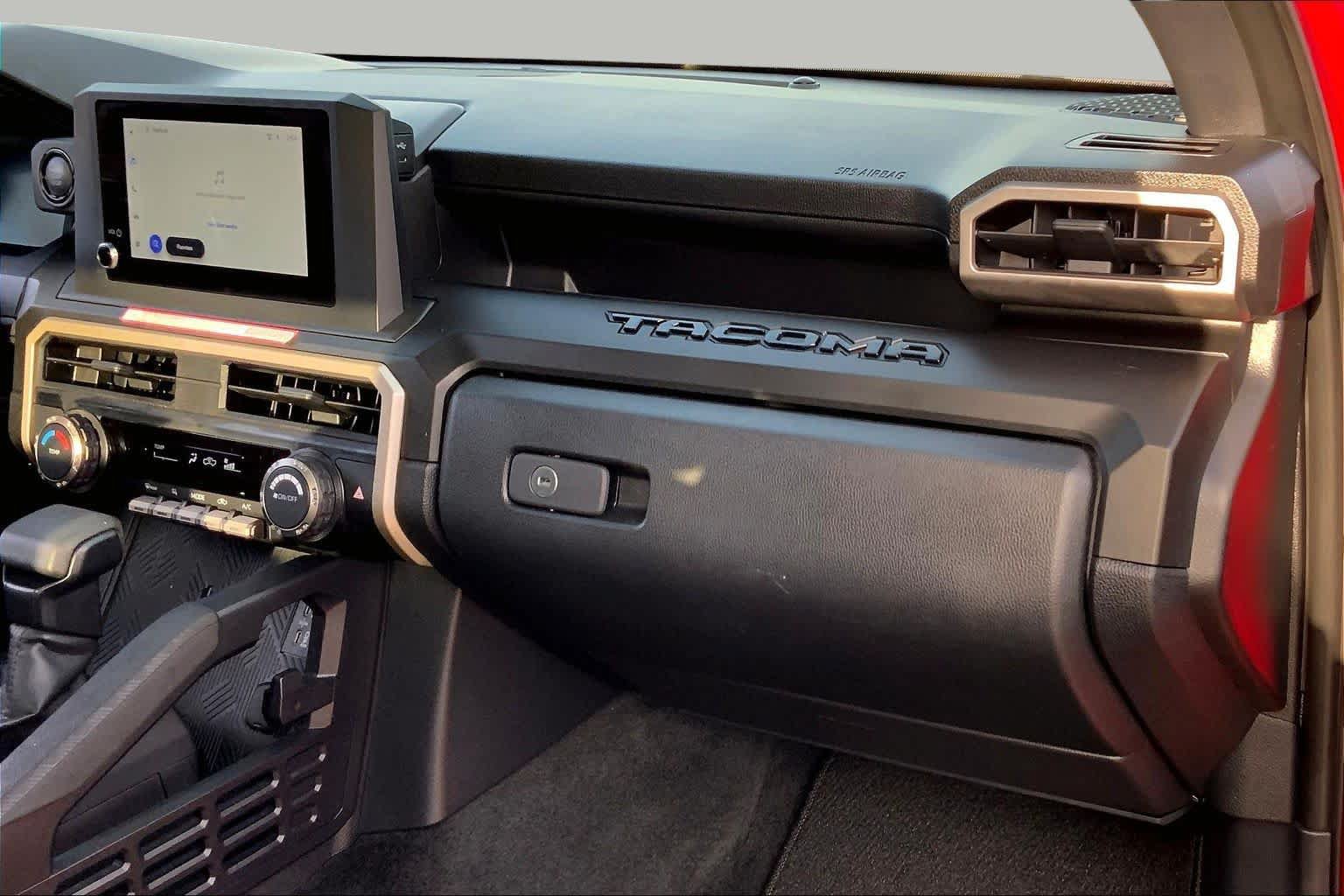 Used 2025 Toyota Tacoma SR AWD/4WD image 17