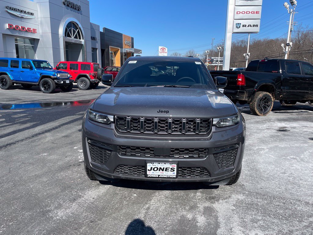 New 2026 Jeep Grand Cherokee Altitude AWD/4WD image 3