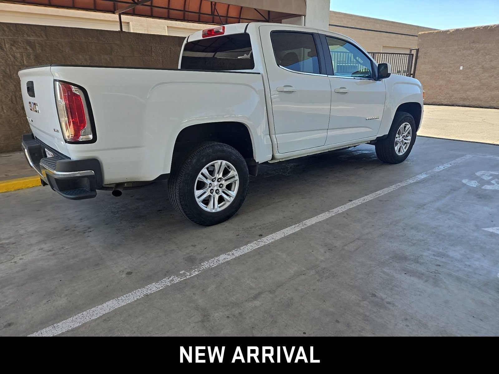 Certified 2019 GMC Canyon SLE w/ Trailering Package RWD image 4