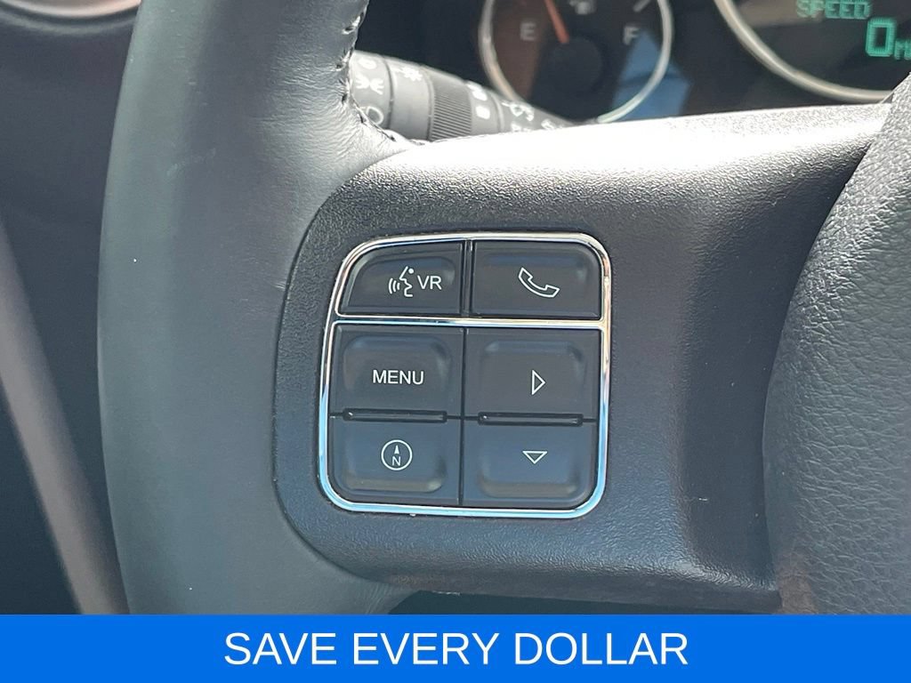 Used 2016 Jeep Wrangler Unlimited Rubicon w/ Connectivity Group AWD/4WD image 18