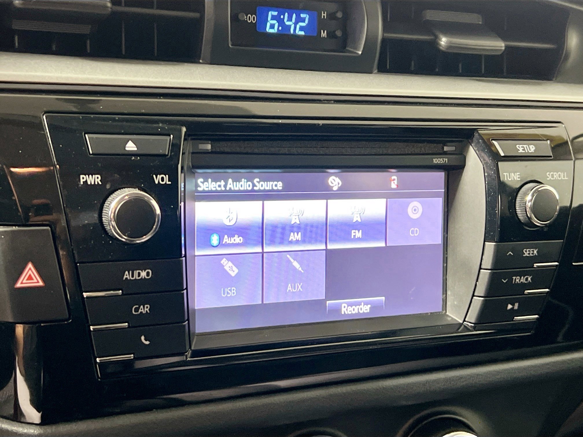 Used 2016 Toyota Corolla L FWD image 27