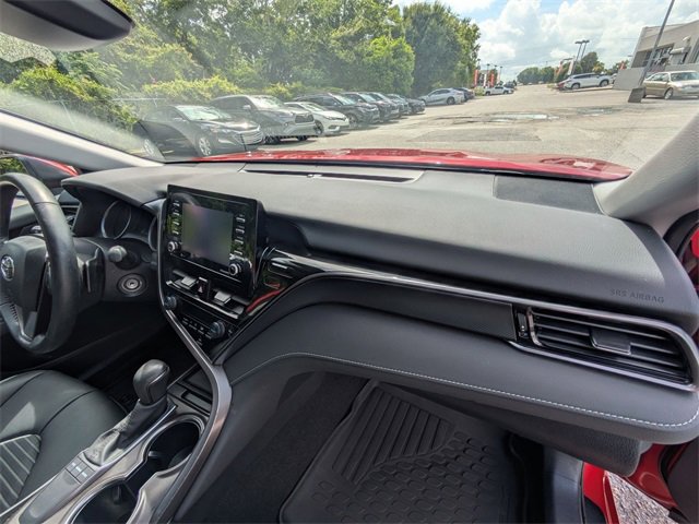 Used 2024 Toyota Camry SE image 31