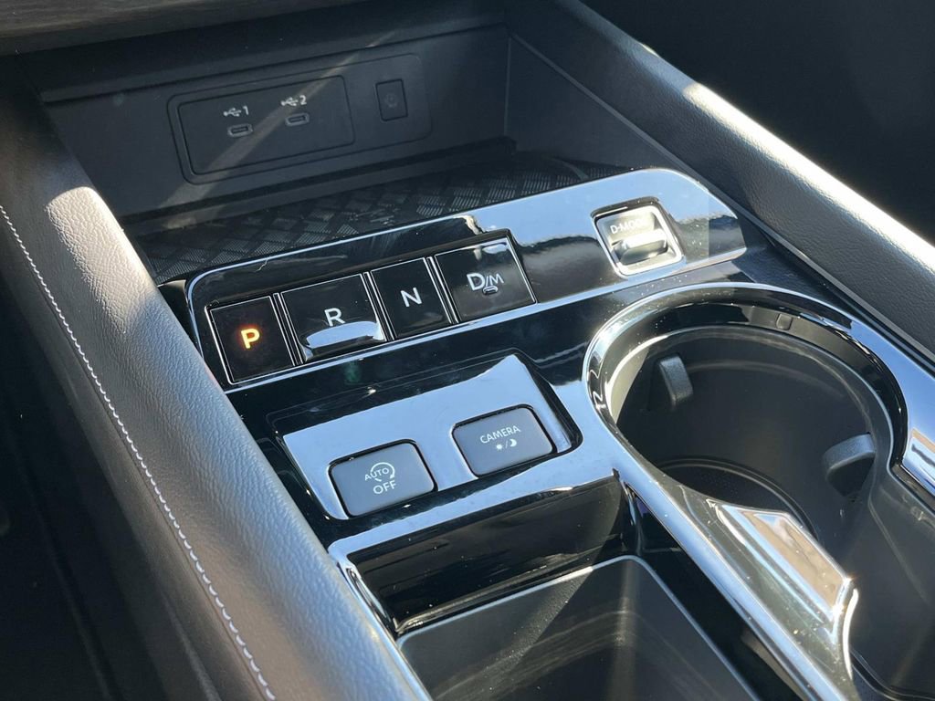 Certified 2025 Nissan Murano SV image 40