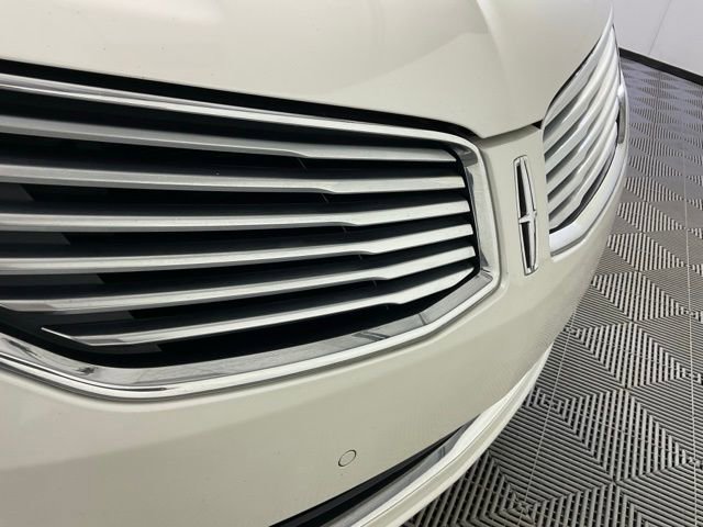Used 2014 Lincoln MKZ AWD image 9