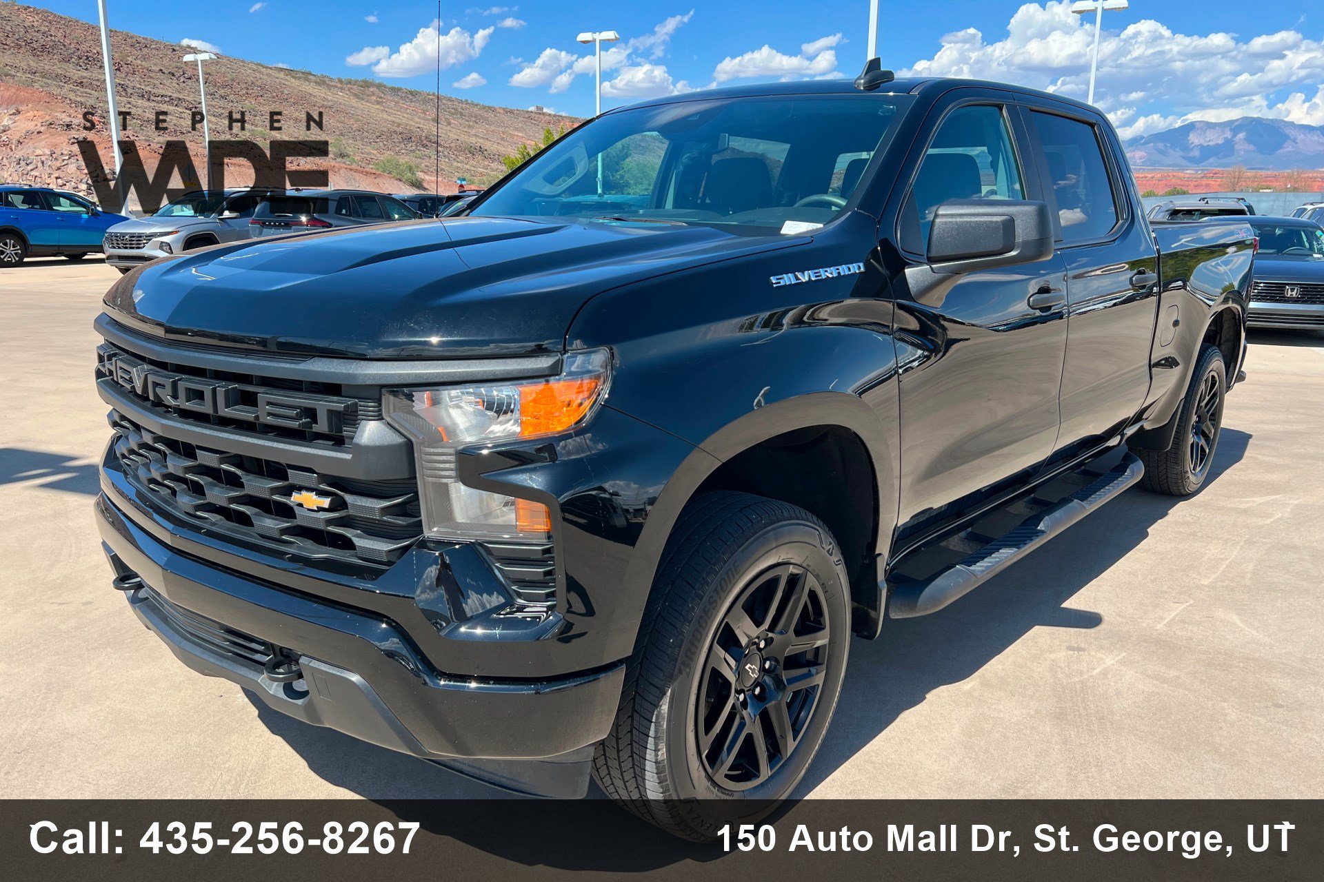 Used 2022 Chevrolet Silverado 1500 Custom AWD/4WD image 1