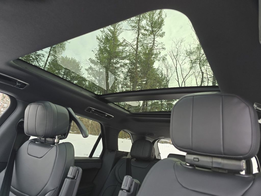 New 2026 Land Rover Range Rover Sport SE AWD/4WD image 3