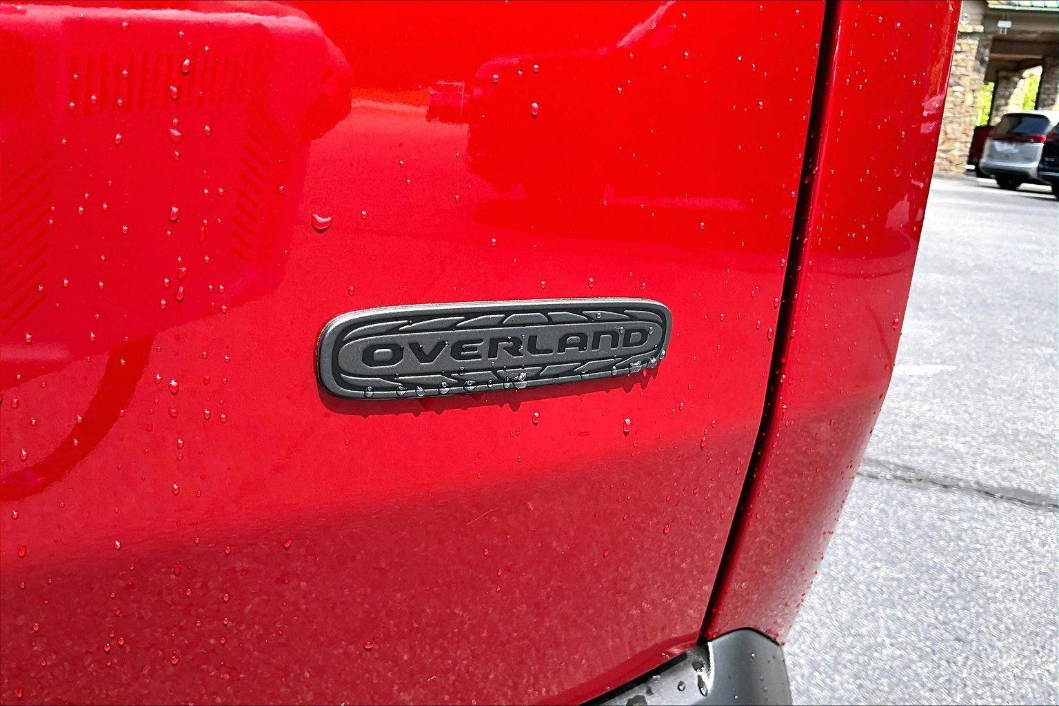 New 2026 Jeep Cherokee Overland w/ Trailer Tow Group AWD/4WD image 13