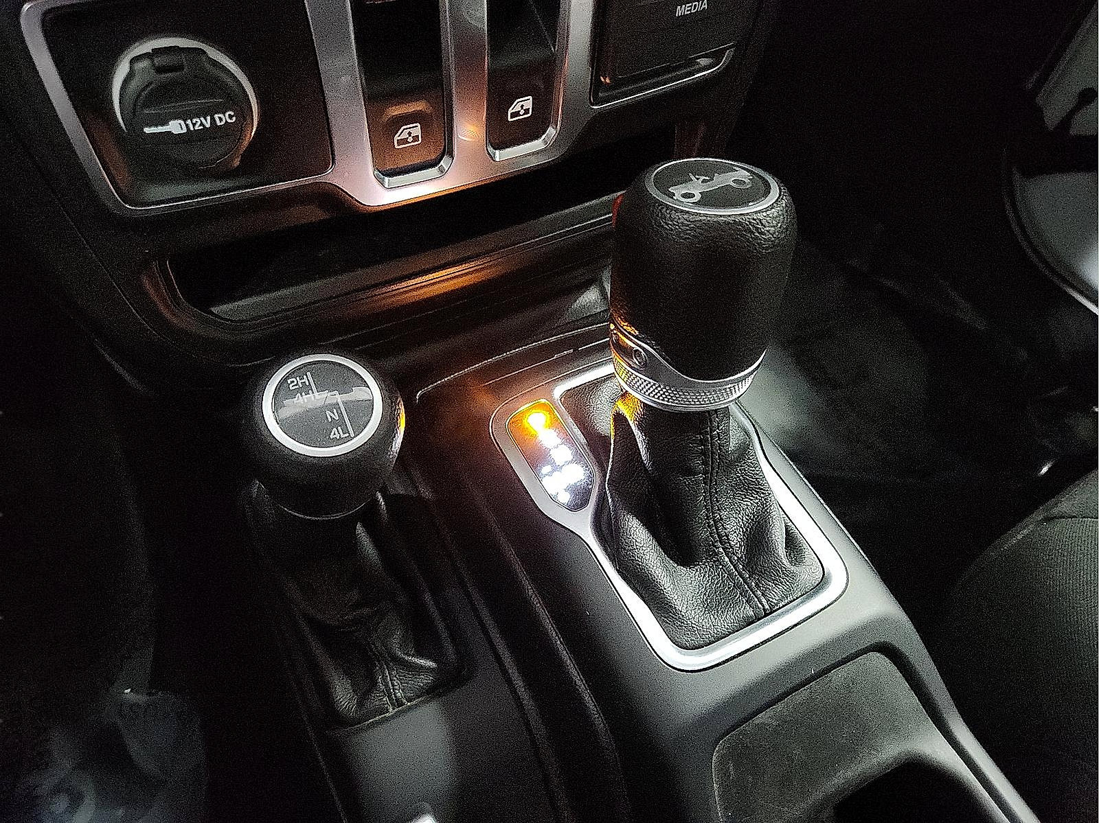 Used 2019 Jeep Wrangler Sport image 11