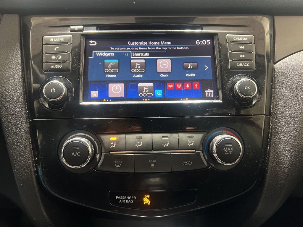 Used 2022 Nissan Rogue Sport S image 29