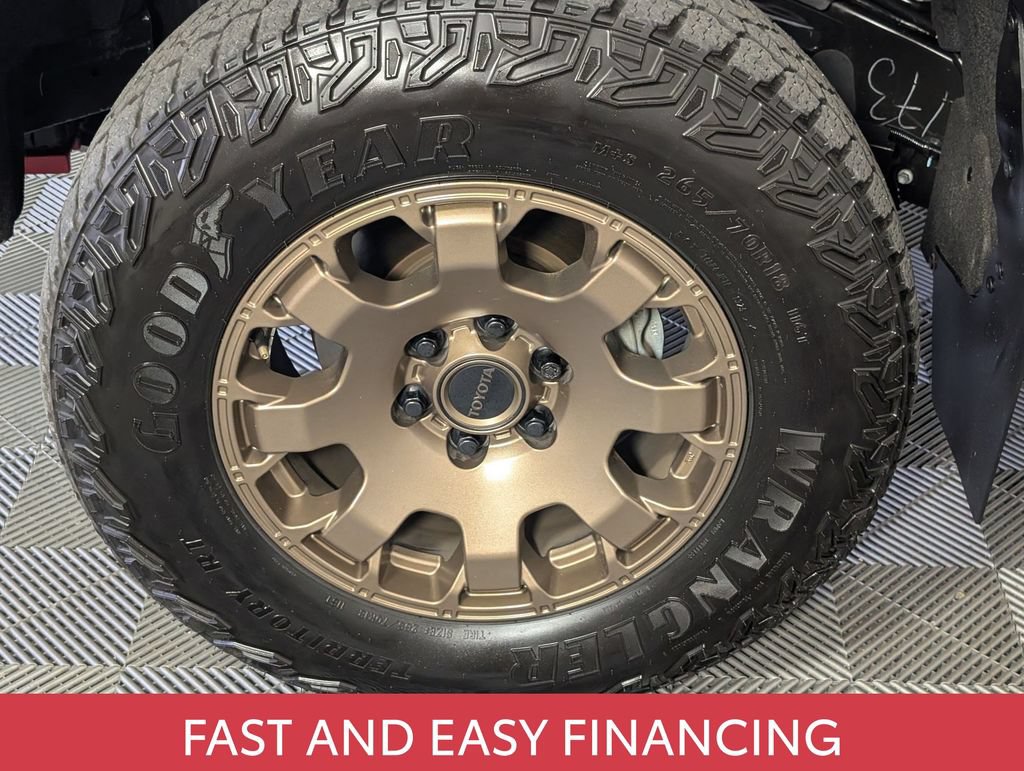 Used 2025 Toyota Tacoma 4x4 Double Cab Hybrid w/ Tow Tech Package image 8