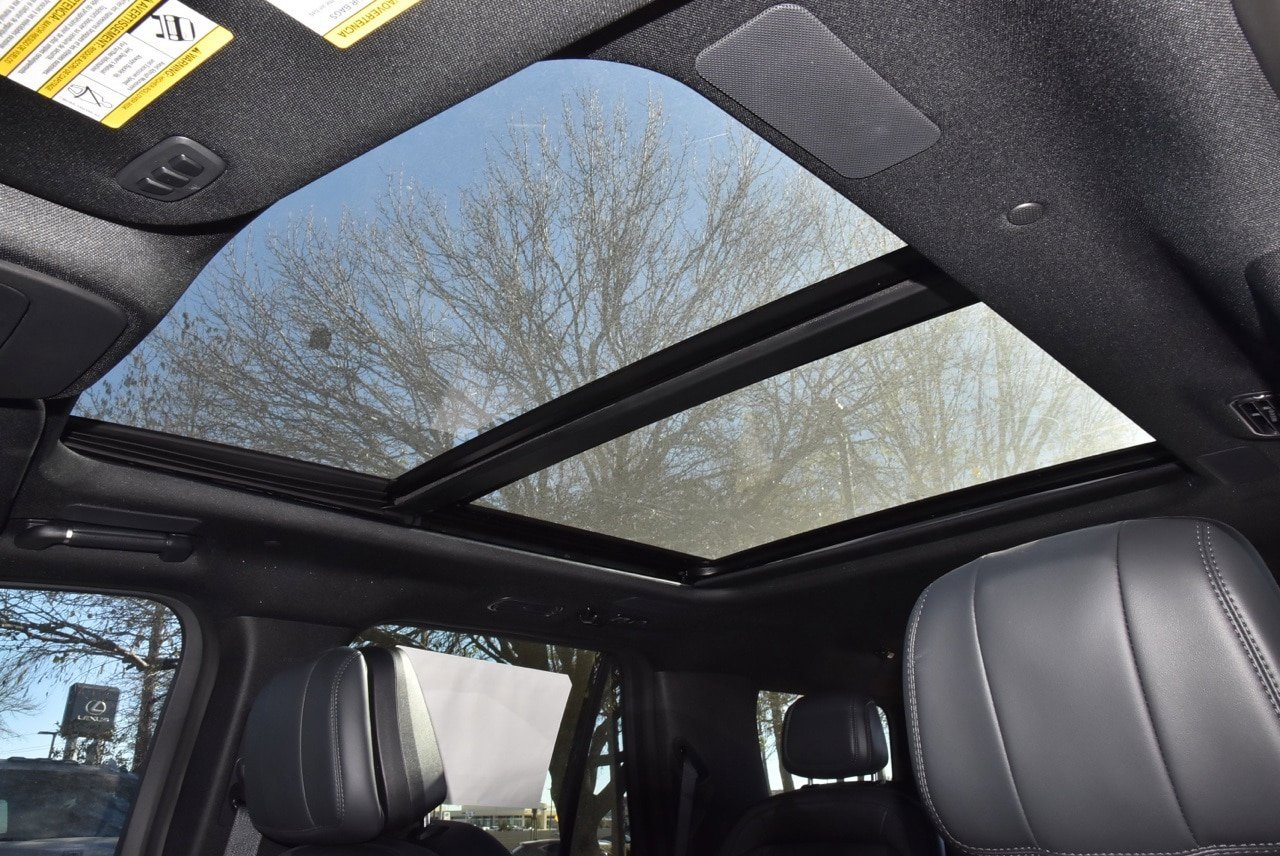 New 2025 Lincoln Navigator Reserve w/ Jet Appearance Package image 43