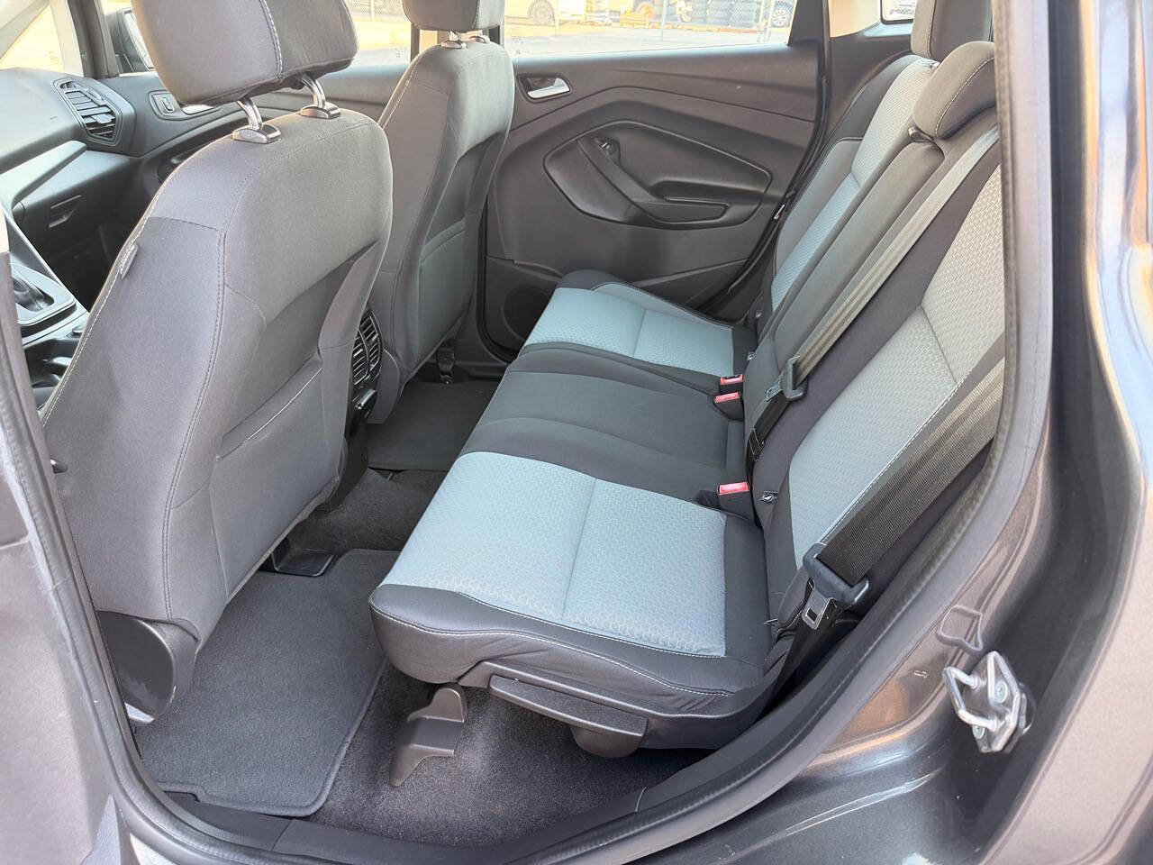 Used 2017 Ford C-MAX SE FWD image 22