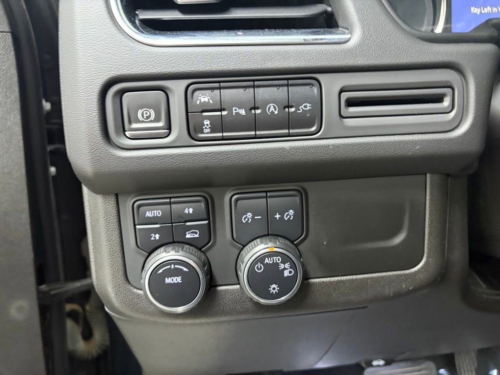 Used 2021 Chevrolet Tahoe RST w/ Luxury Package image 19