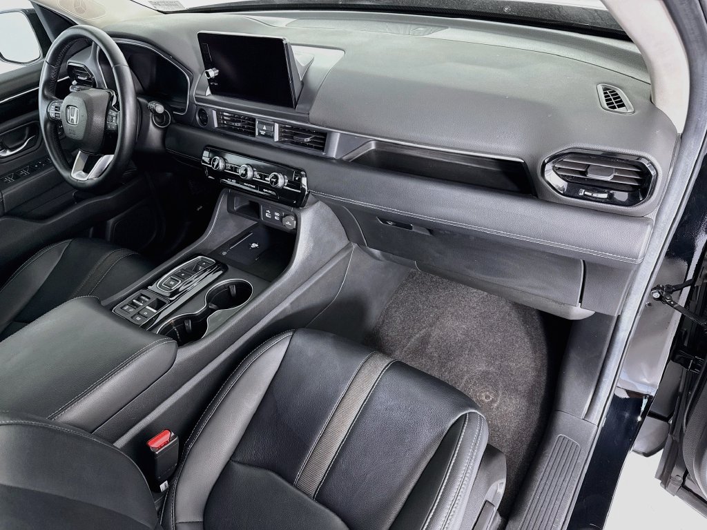 Certified 2025 Honda Pilot EX-L image 17
