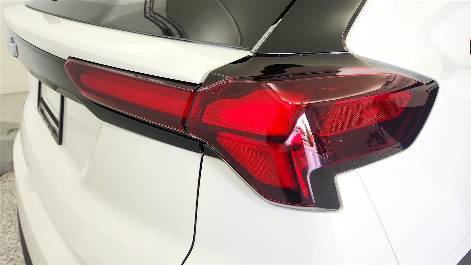 New 2027 Chevrolet Bolt LT FWD image 15